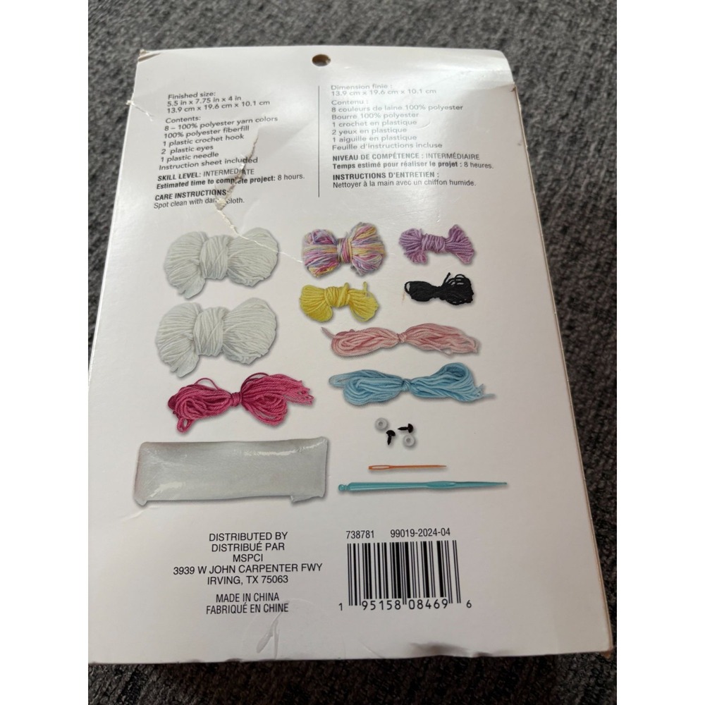 Loops & Threads Unicorn Crochet Kit - Picture 2 of 4